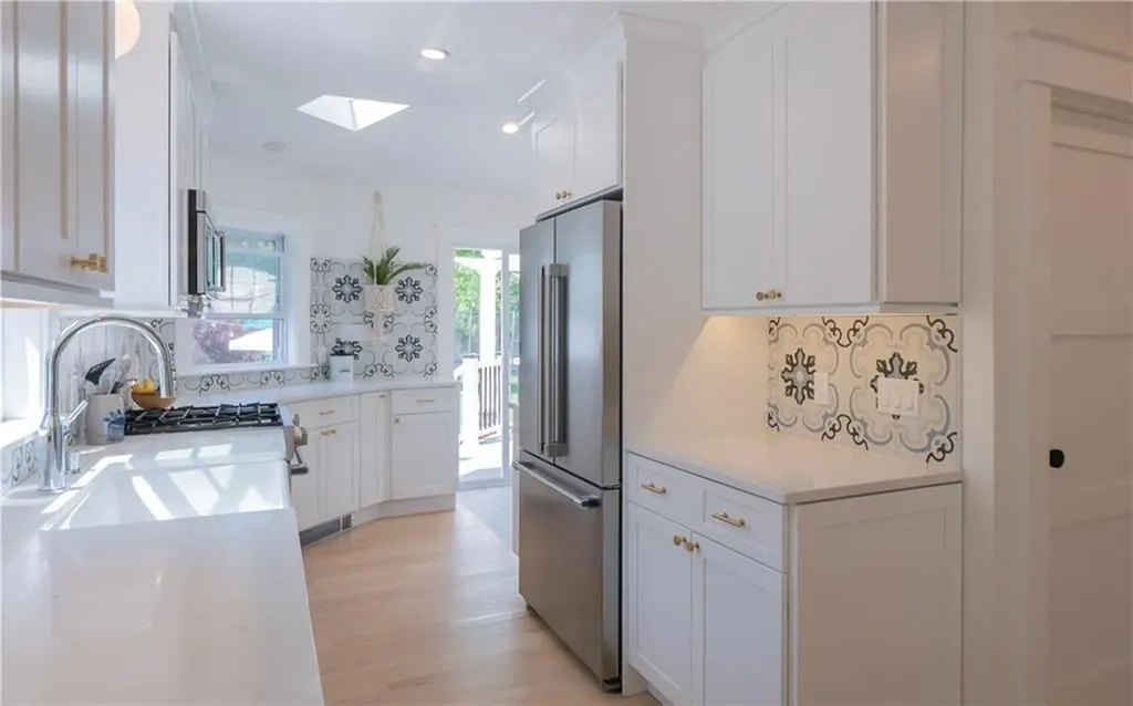 122 Ruggles Avenue Newport RI 02840