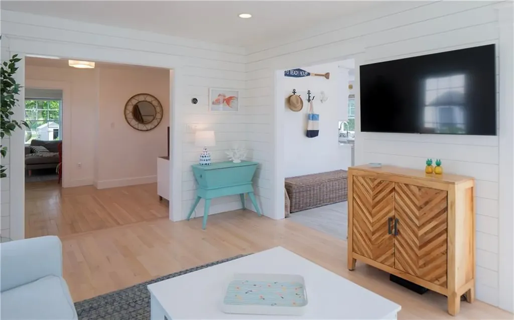 122 Ruggles Avenue Newport RI 02840