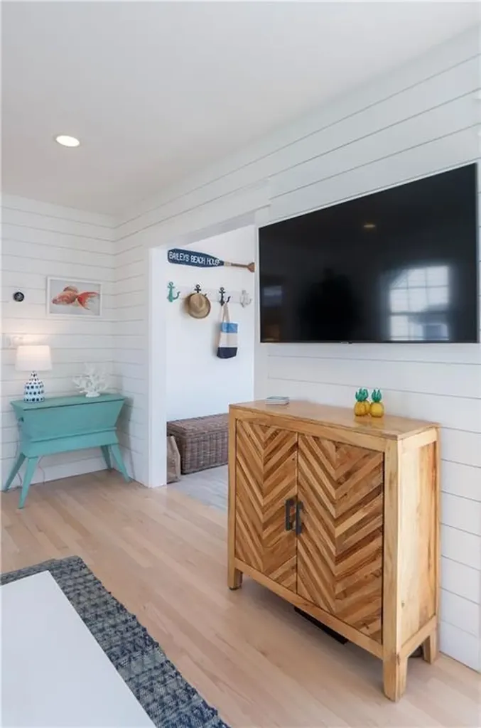 122 Ruggles Avenue Newport RI 02840