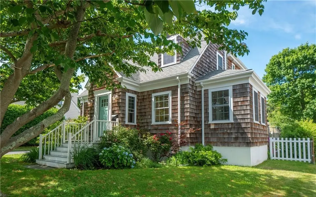 122 Ruggles Avenue Newport RI 02840