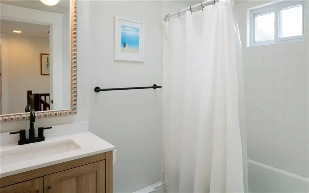 122 Ruggles Avenue Newport RI 02840