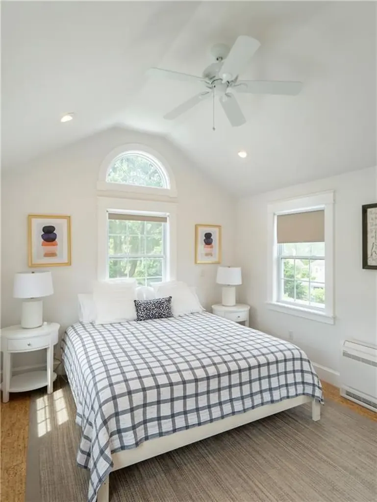 122 Ruggles Avenue Newport RI 02840