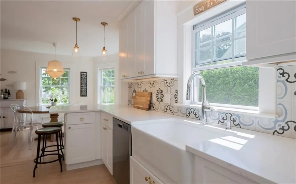 122 Ruggles Avenue Newport RI 02840