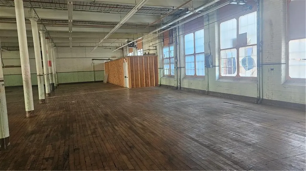 159 Singleton Street Woonsocket RI 02895
