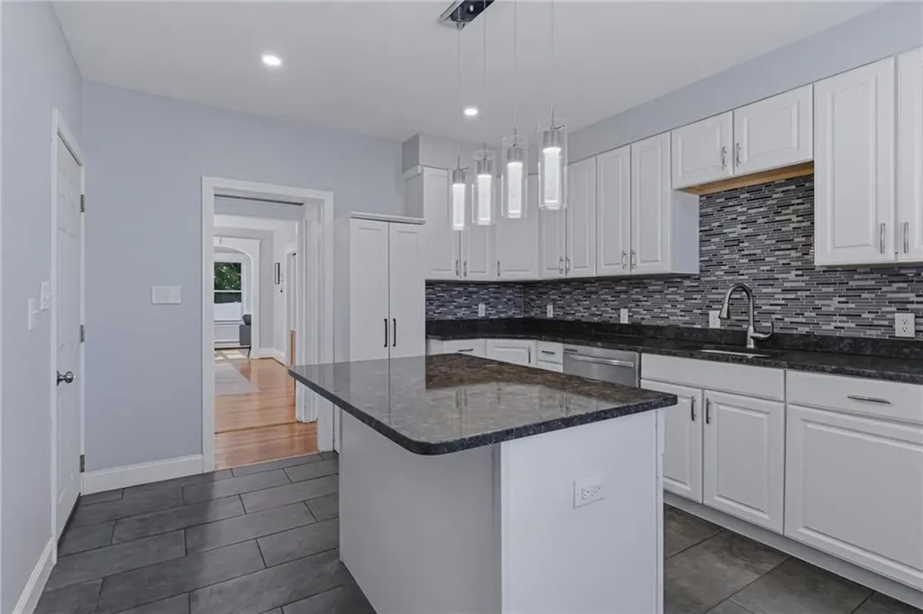 1175 Lonsdale Avenue Lincoln RI 02865