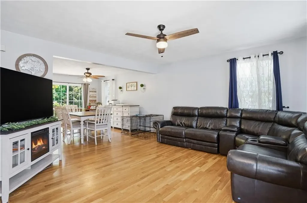 10 Darton Street Coventry RI 02816