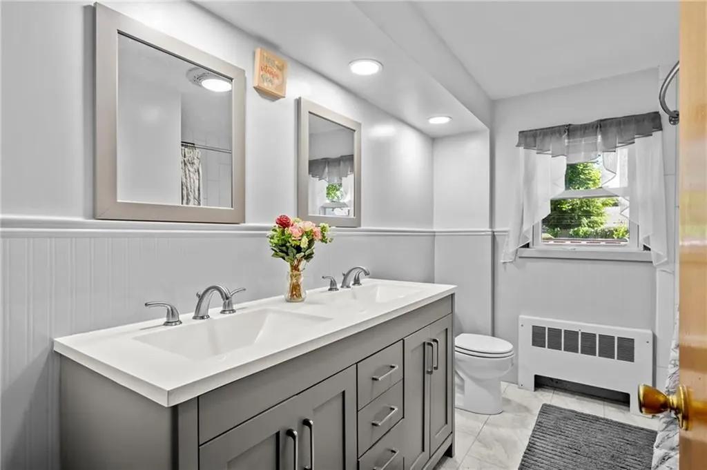 105 Walmer Avenue East Providence RI 02914