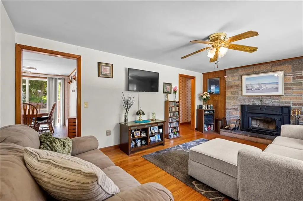 105 Walmer Avenue East Providence RI 02914