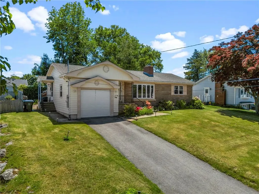 105 Walmer Avenue East Providence RI 02914
