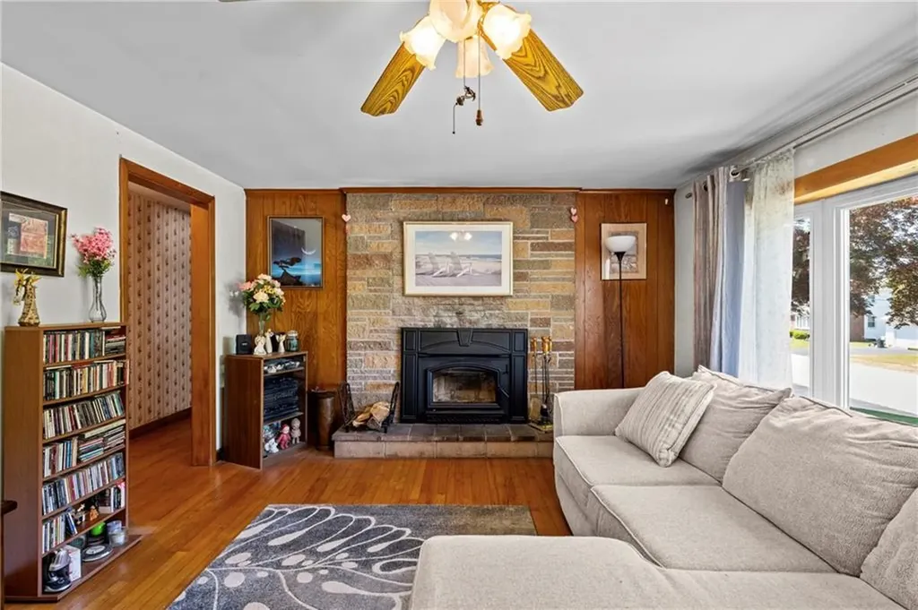 105 Walmer Avenue East Providence RI 02914