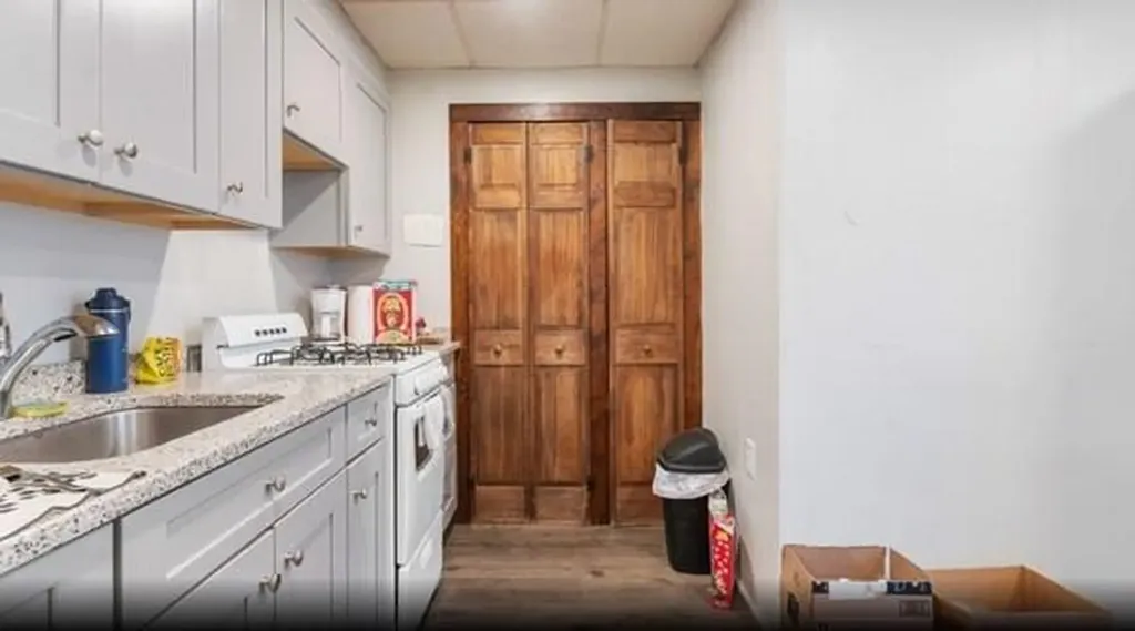 391 Waterman Avenue East Providence RI 02914