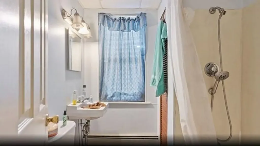 391 Waterman Avenue East Providence RI 02914