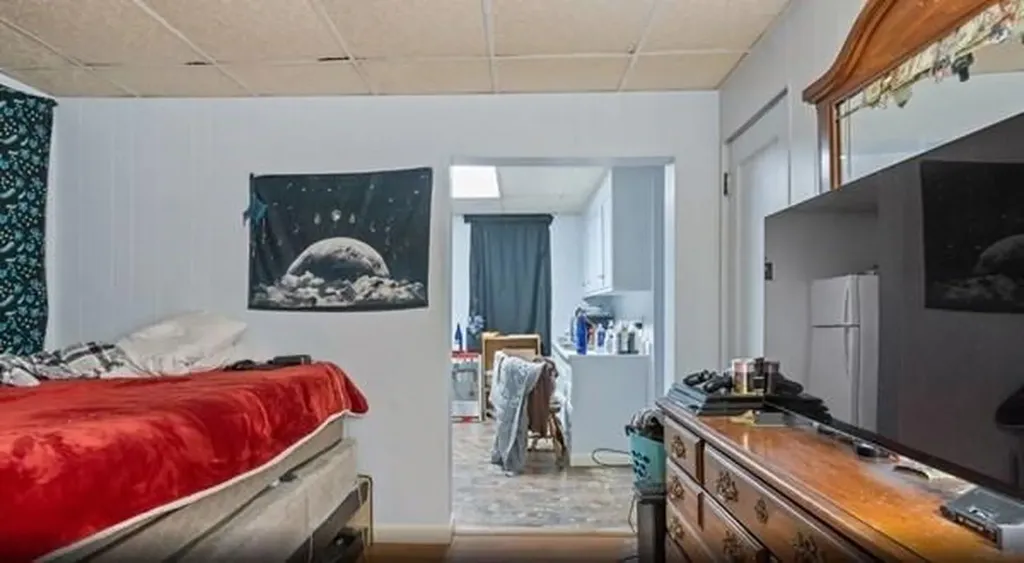 391 Waterman Avenue East Providence RI 02914