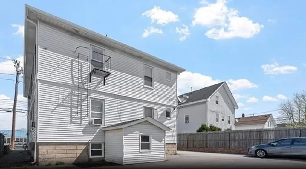 391 Waterman Avenue East Providence RI 02914