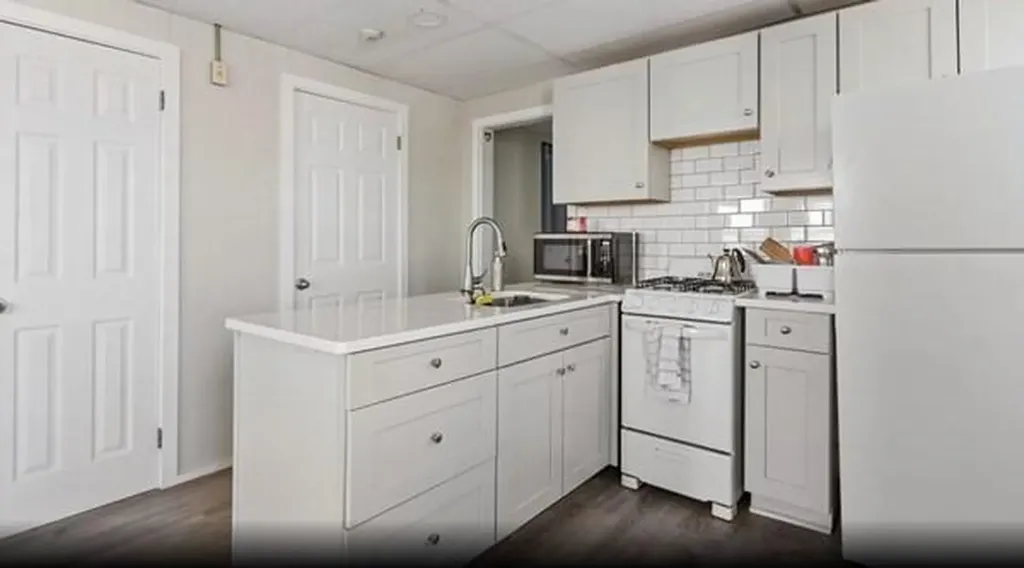 391 Waterman Avenue East Providence RI 02914
