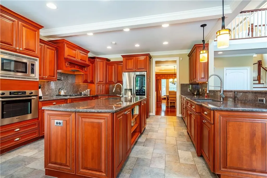 7 Josephine Drive Smithfield RI 02917