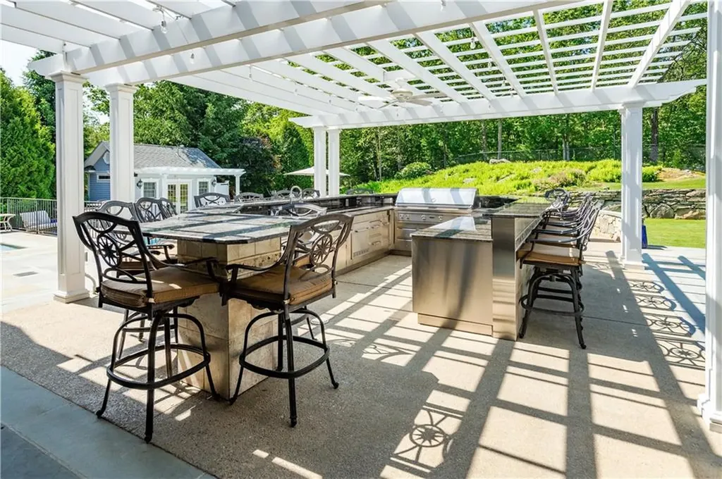 7 Josephine Drive Smithfield RI 02917