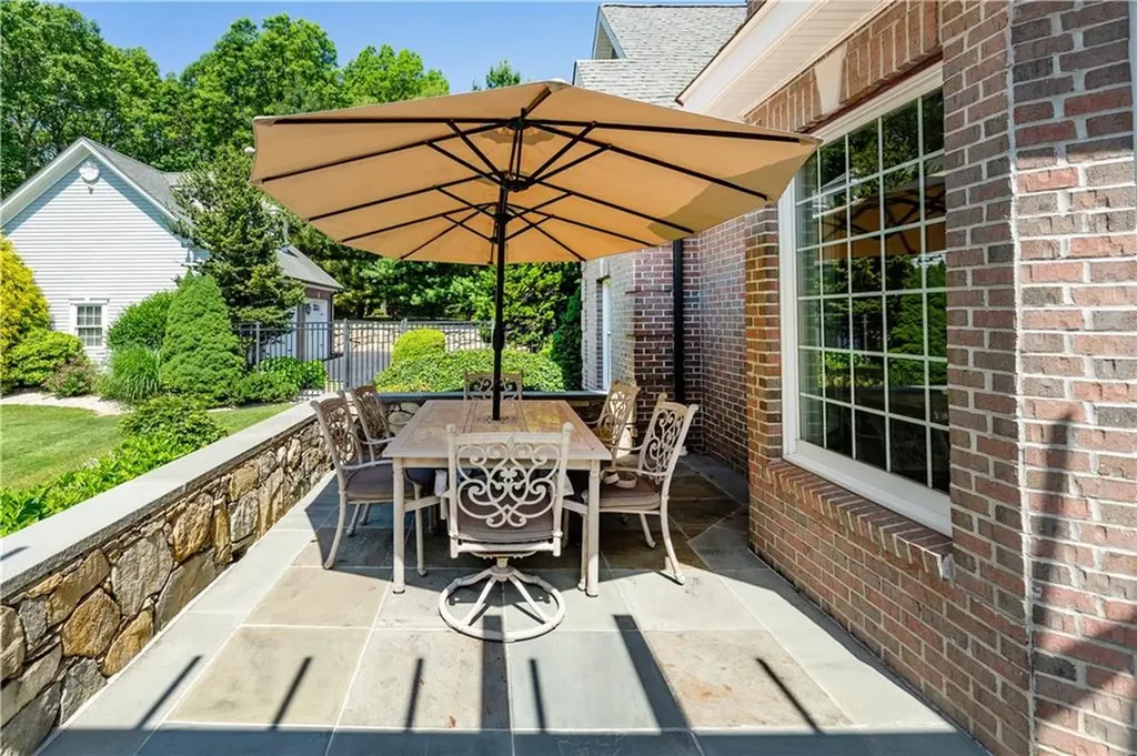 7 Josephine Drive Smithfield RI 02917