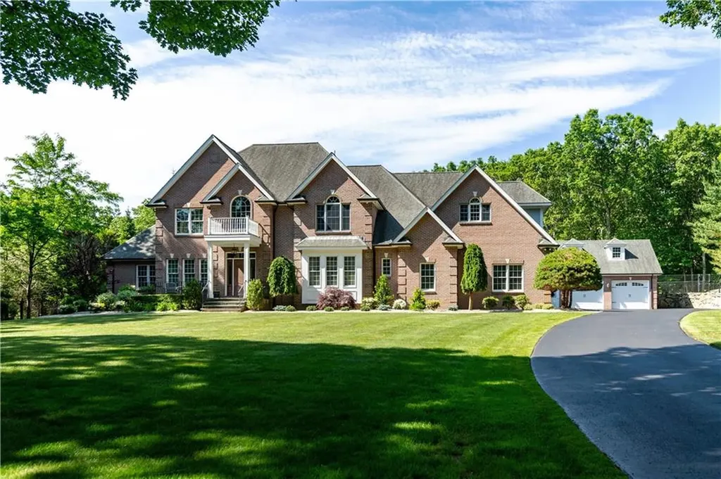 7 Josephine Drive Smithfield RI 02917
