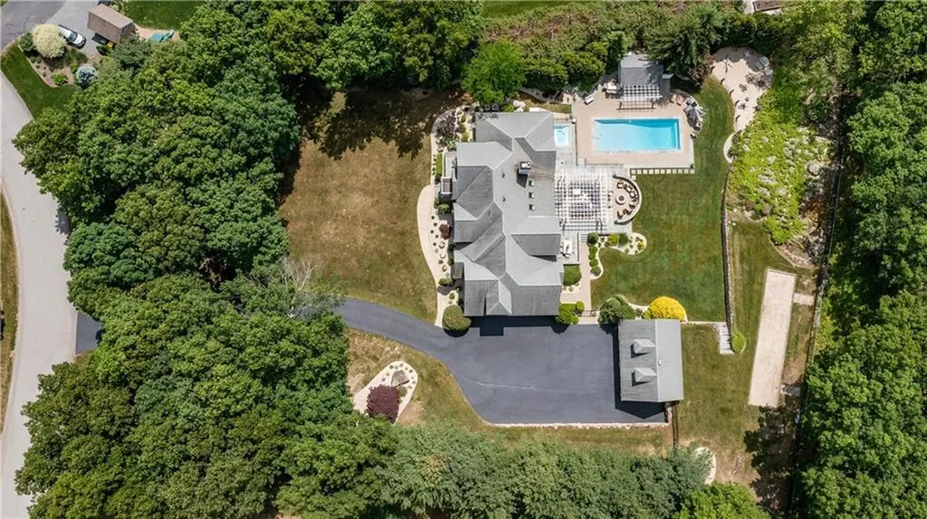 7 Josephine Drive Smithfield RI 02917