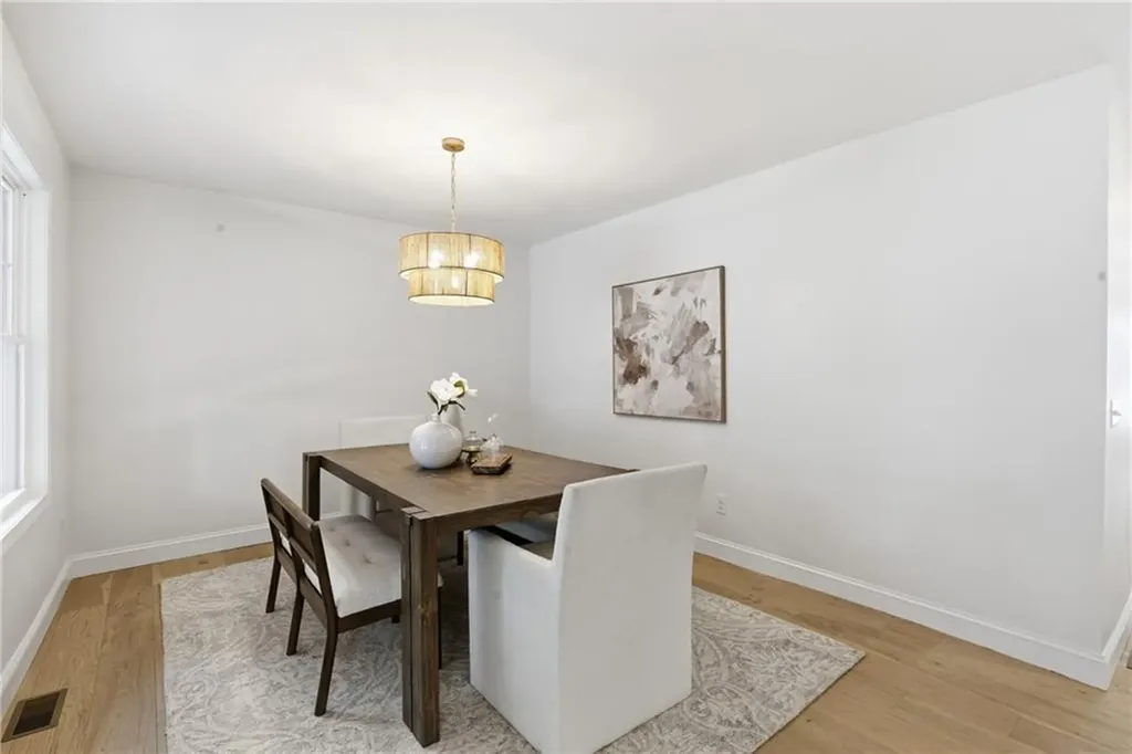 42 Orchard Avenue Barrington RI 02806