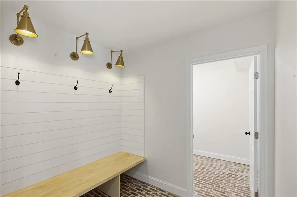 42 Orchard Avenue Barrington RI 02806