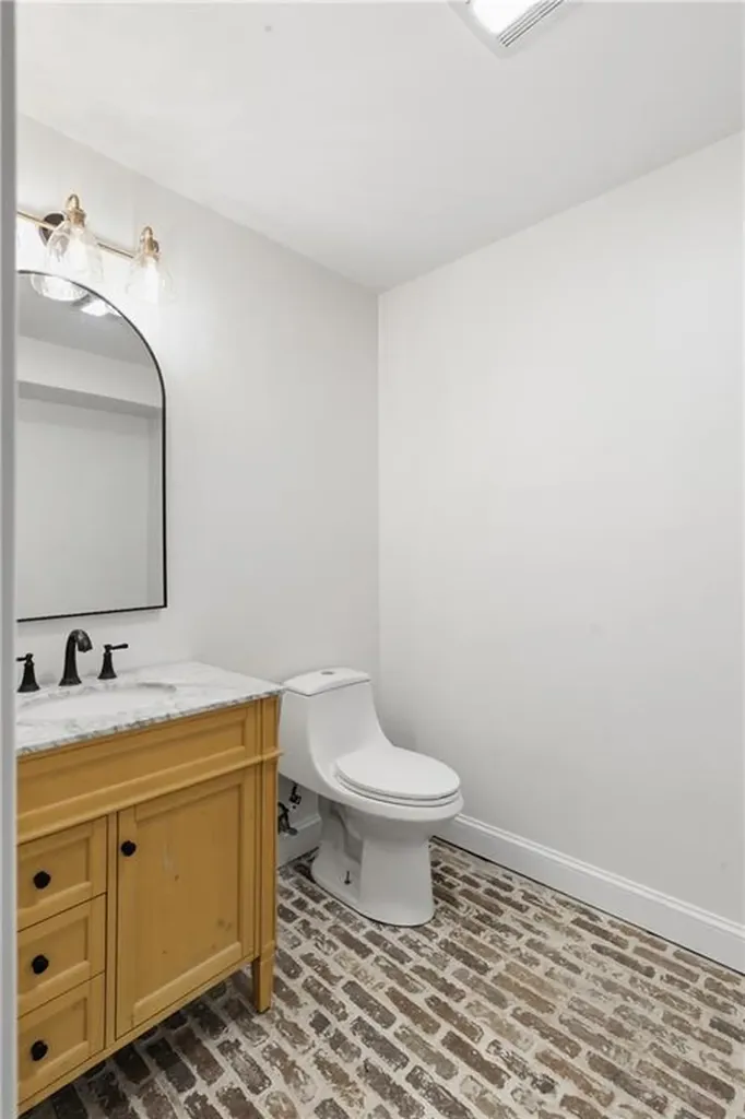 42 Orchard Avenue Barrington RI 02806