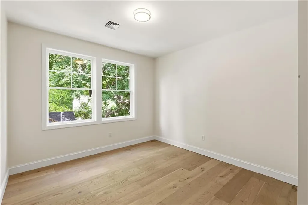 42 Orchard Avenue Barrington RI 02806