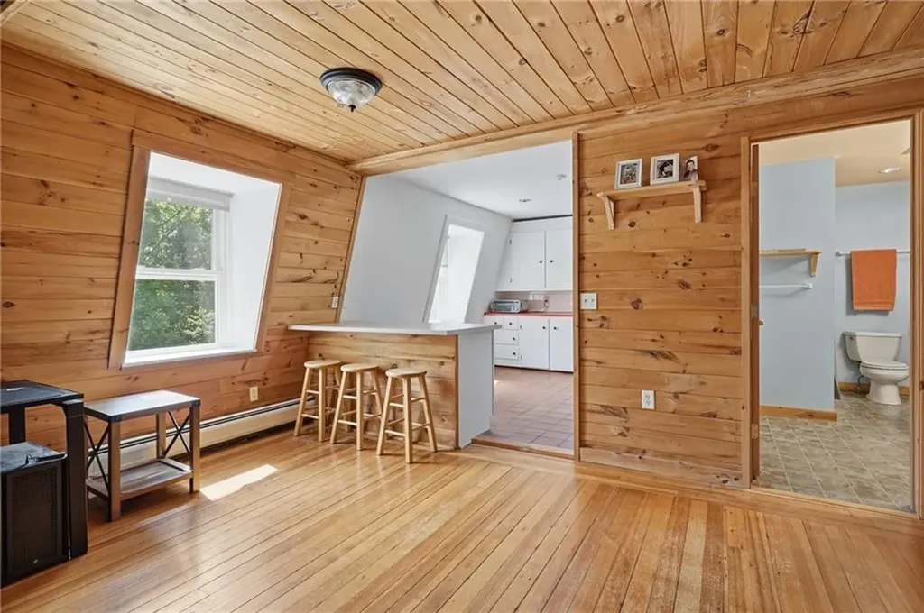 7 Nichols Lane Hopkinton RI 02832