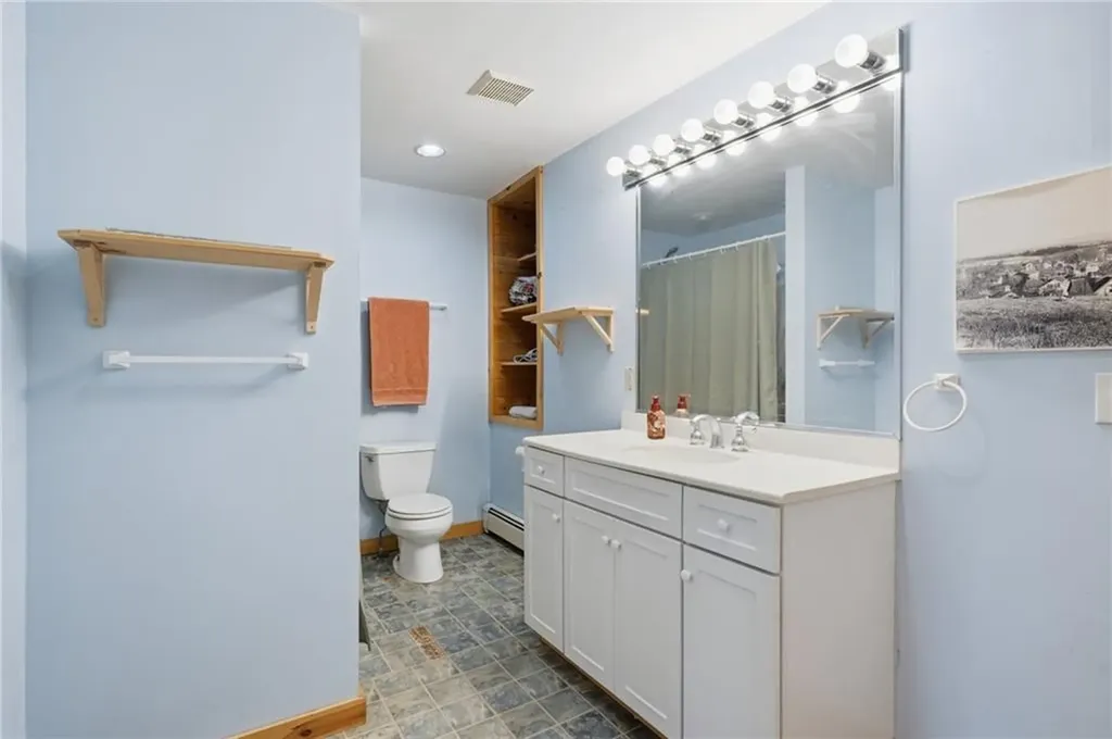 7 Nichols Lane Hopkinton RI 02832