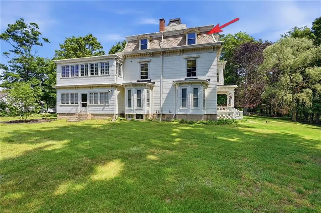 7 Nichols Lane Hopkinton RI 02832