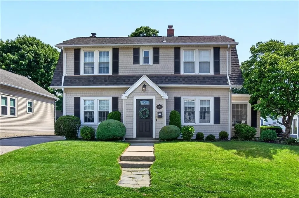 21 Euston Avenue Cranston RI 02910