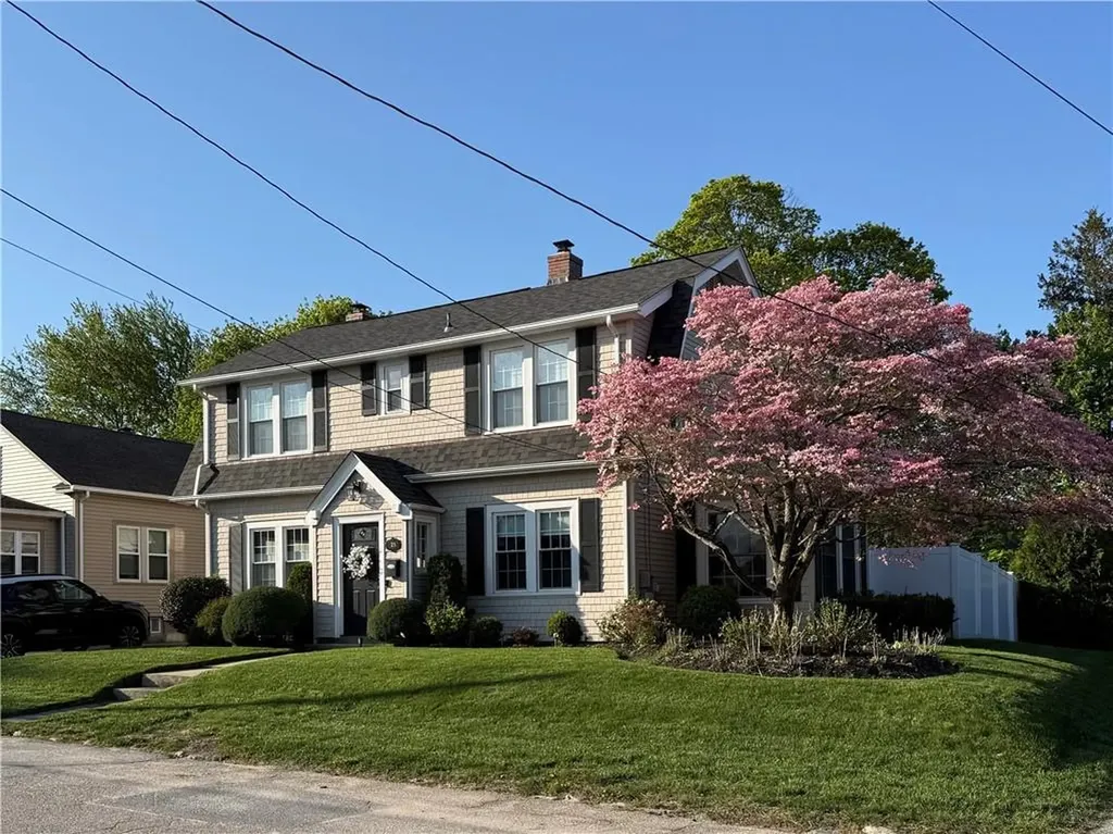 21 Euston Avenue Cranston RI 02910