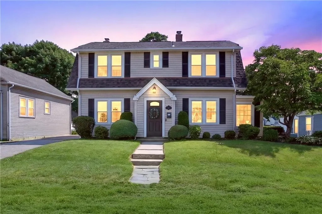 21 Euston Avenue Cranston RI 02910