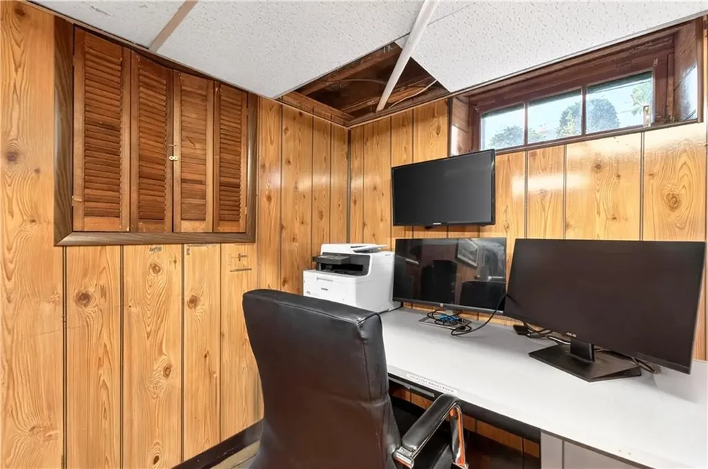 21 Euston Avenue Cranston RI 02910