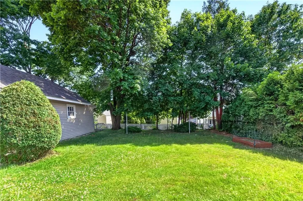 21 Euston Avenue Cranston RI 02910