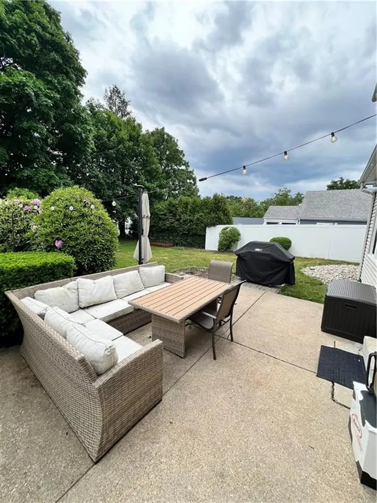 21 Euston Avenue Cranston RI 02910