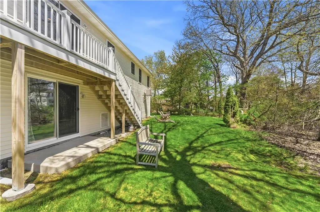 48 Harris Avenue Warwick RI 02889
