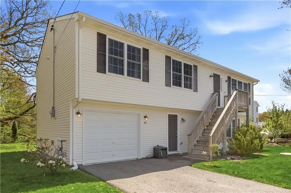 48 Harris Avenue Warwick RI 02889