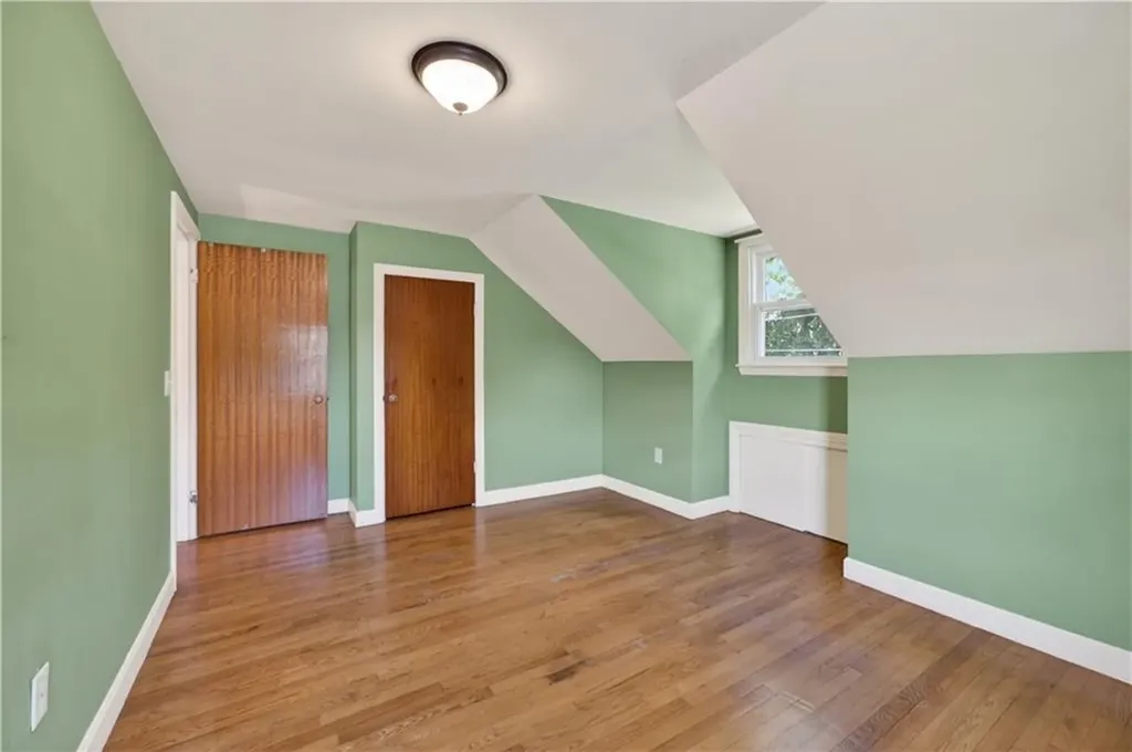 82 Parkside Avenue Pawtucket RI 02861