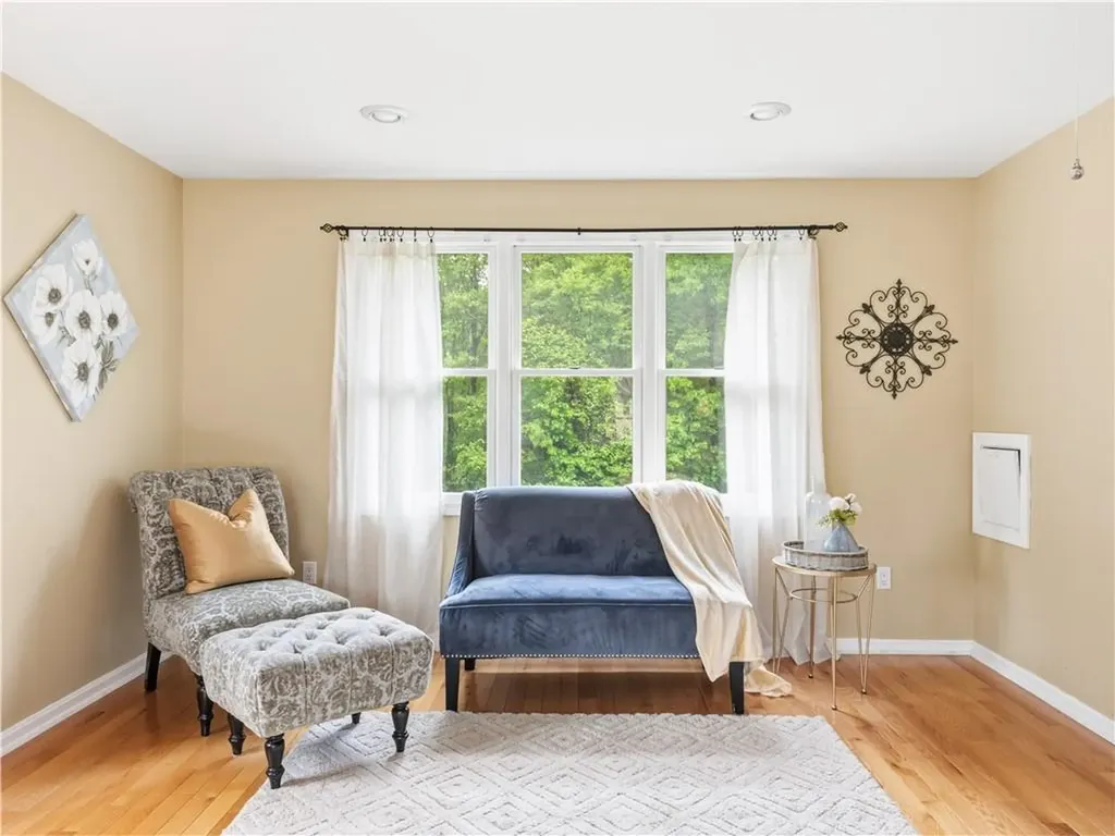 48 Hummingbird Lane Swansea MA 02777