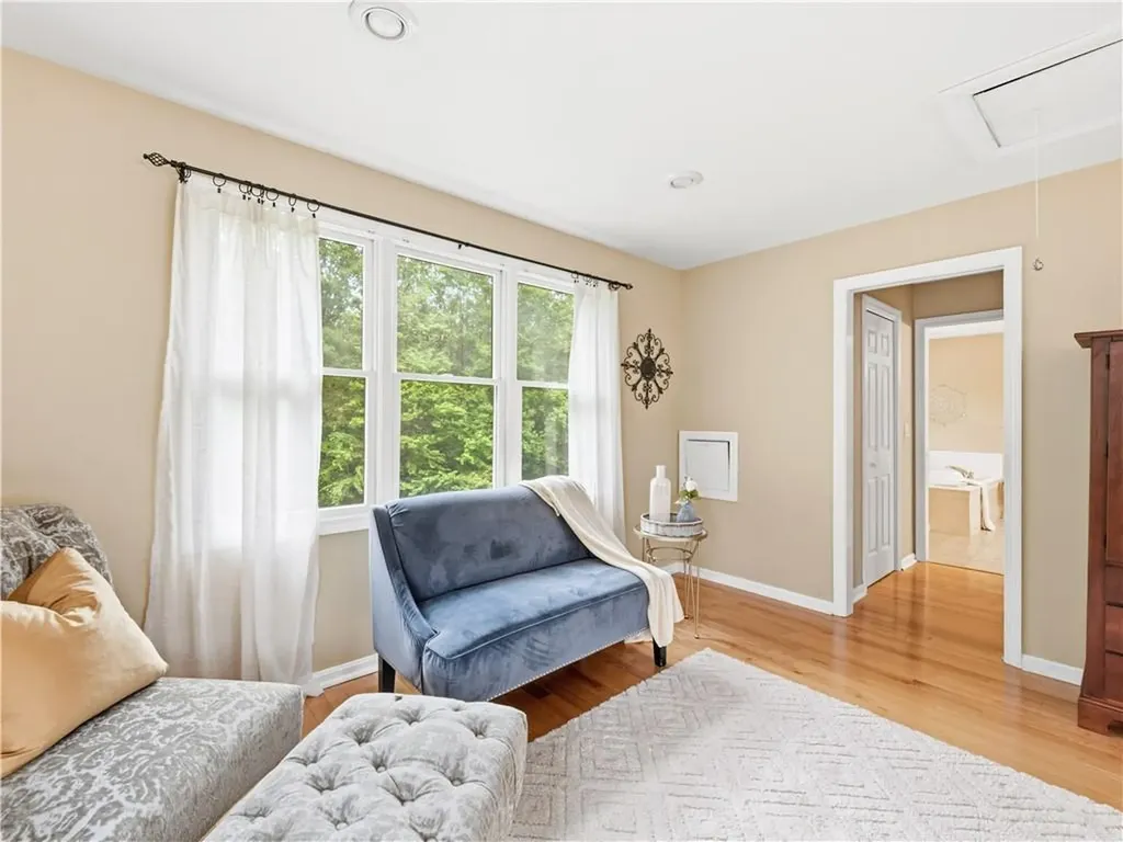 48 Hummingbird Lane Swansea MA 02777