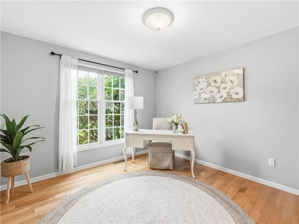 48 Hummingbird Lane Swansea MA 02777