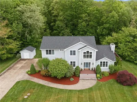 48 Hummingbird Lane Swansea MA 02777