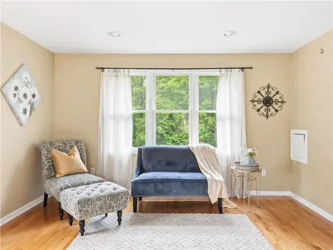 48 Hummingbird Lane Swansea MA 02777
