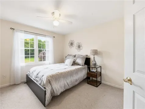 48 Hummingbird Lane Swansea MA 02777