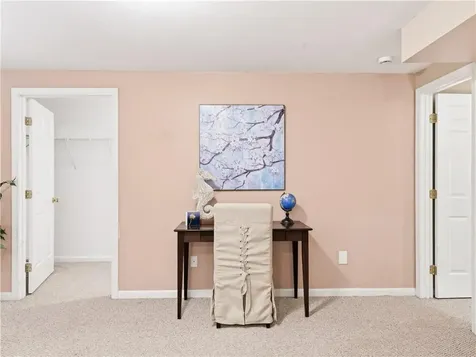 48 Hummingbird Lane Swansea MA 02777