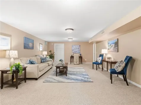 48 Hummingbird Lane Swansea MA 02777