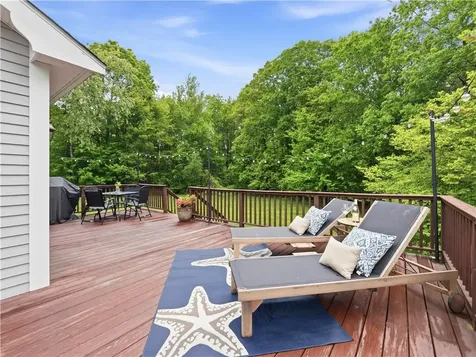 48 Hummingbird Lane Swansea MA 02777