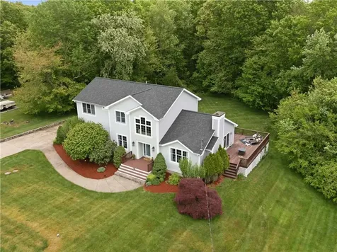 48 Hummingbird Lane Swansea MA 02777